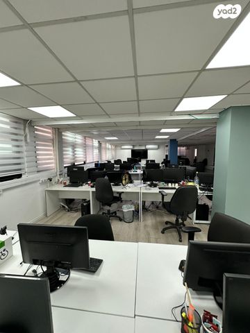 משרדים, תובל 22, בורסה, רמת גן