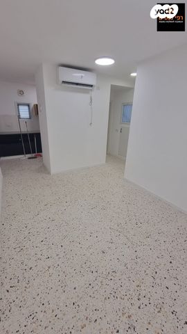 דירה, שכונת בן גוריון, מרכז העיר ג', רמת גן