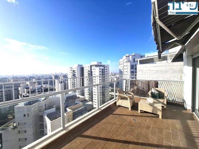 פרופ' ישראל רוברט אומן 