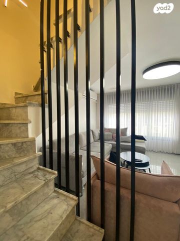 דופלקס, נווה אלון, עכו