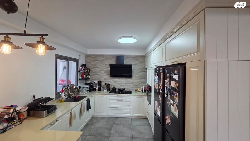 דירה, הגל, טירת כרמל