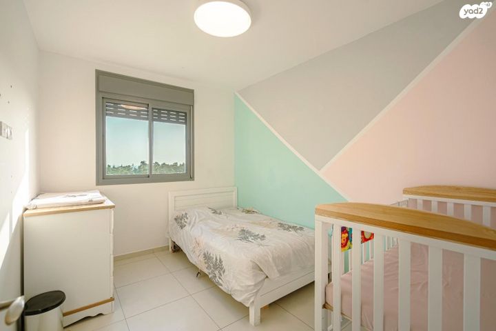 דירה, לוטם 33, הפרחים, חריש