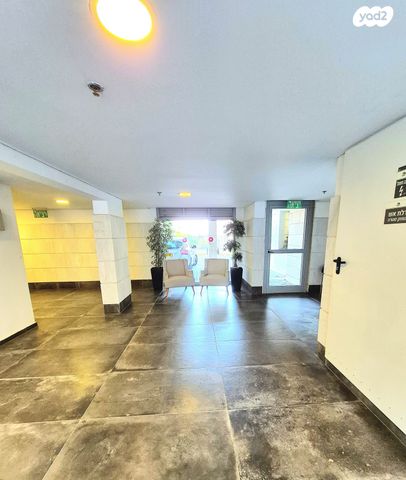 דירה, מבצע קדש, רעננה