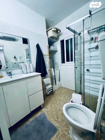 דירת גן, עכו