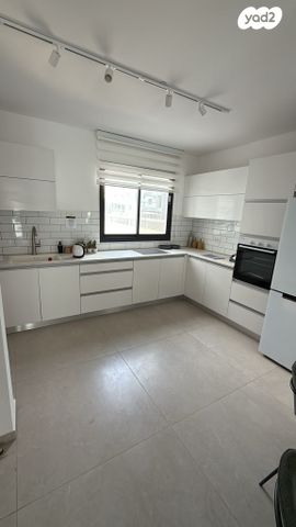 דירה, עמק חפר, מורשת, מודיעין מכבים רעות