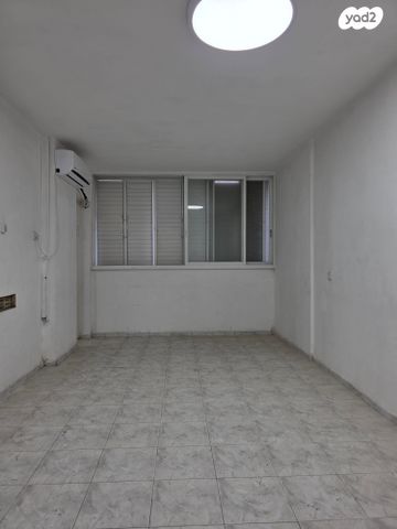 משה חיים שפירא 13