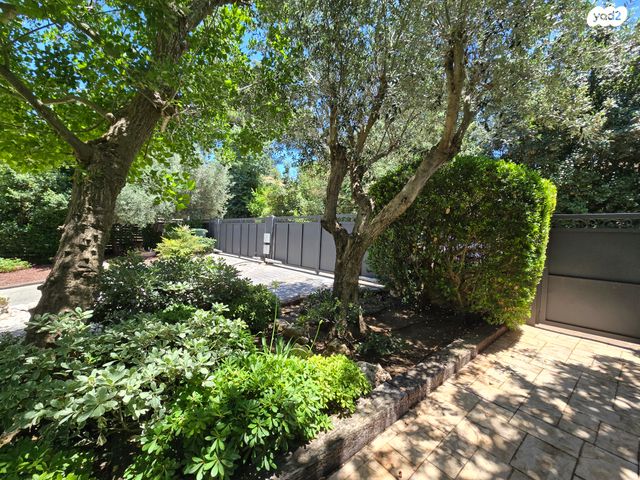 בית פרטי/ קוטג', משעול הנרקיס, שאר העיר, כפר ורדים