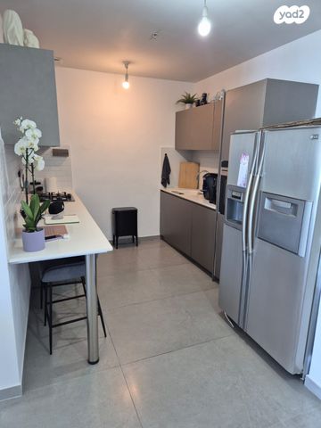 דירה, שדרות רחבעם זאבי, גבעת אולגה, חדרה