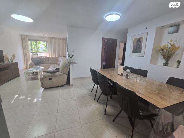 גיורא יוספטל 5