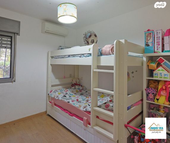 דירה, גבעת סביון, גני תקווה