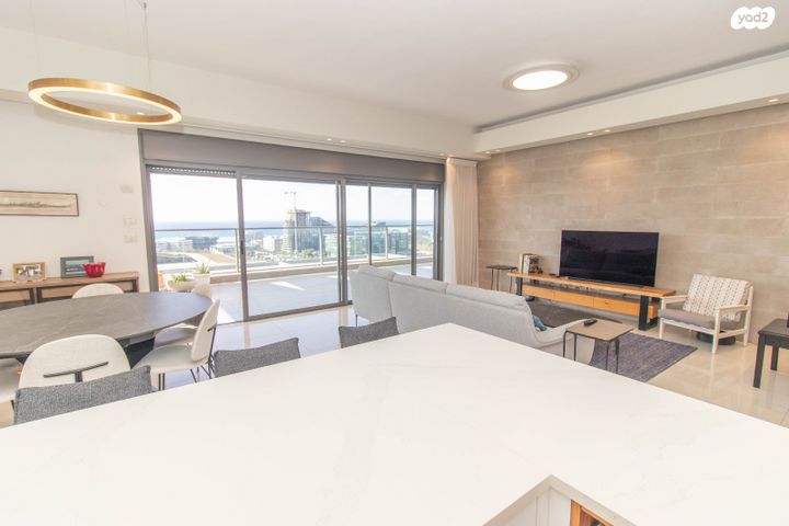 גג/ פנטהאוז, חמדה, חיפה