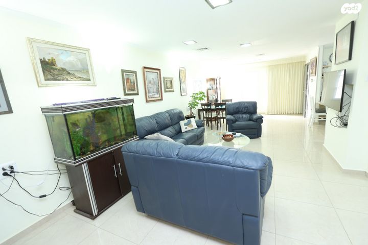 דו משפחתי, גרשום שלום, רמות, באר שבע