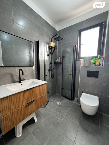 דירה, אריאל שרון, נווה שרון / שער העיר, נתיבות