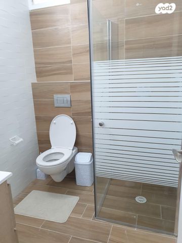 דירה, אופקים, גבעת עמוס, נשר