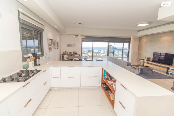 גג/ פנטהאוז, חמדה, חיפה