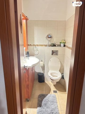 דירה, דב הוז, מעוז, כפר סבא