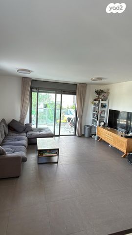 דירה, אפרים קציר, מורשת, מודיעין מכבים רעות