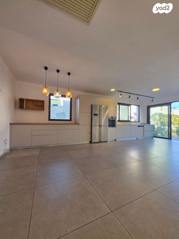 דירה, מלצ'ט, לב תל אביב, לב העיר צפון, תל אביב יפו