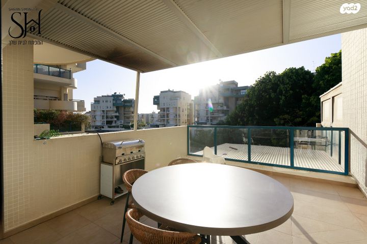 דירה, הפסנתר, נאות אשלים, ראשון לציון