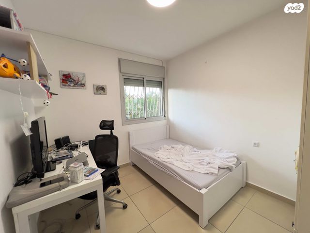 דירת גן, יהודה לייב יוספזון, רחובות המדע, רחובות