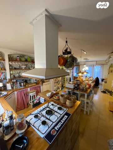 בית פרטי/ קוטג', שבעת המינים, כפר ורדים