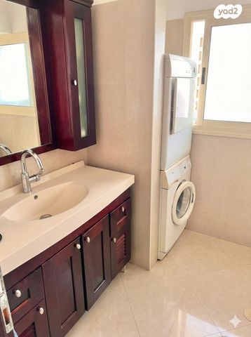 דירה, חרוזים, רמת גן