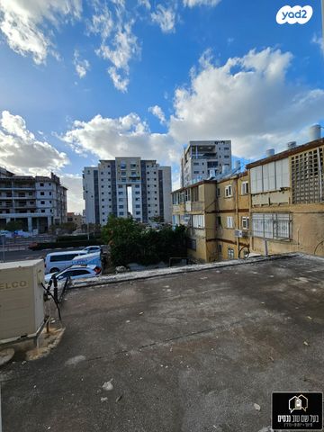 דירה, הוגו מולר, מרכז העיר, קרית אתא