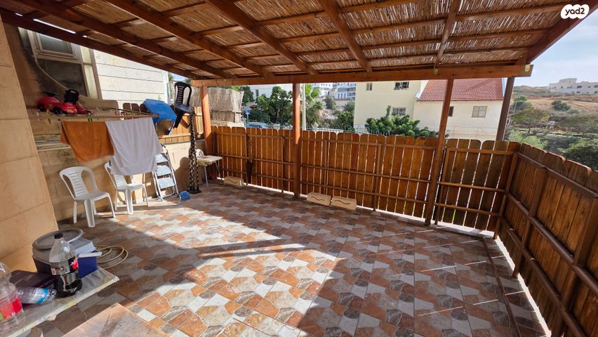 דירת גן, הסביונים 2, רובע א', אריאל