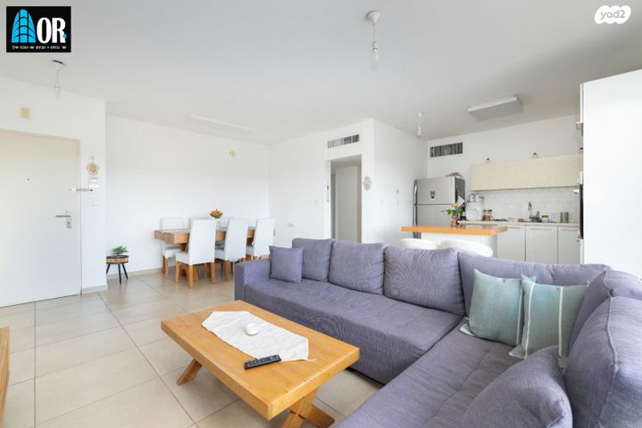 דירה, חזון אי"ש, רחובות הצעירה, רחובות