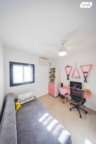 דירה, הרב אברהם שפירא, גבעת משקפיים, בית שמש