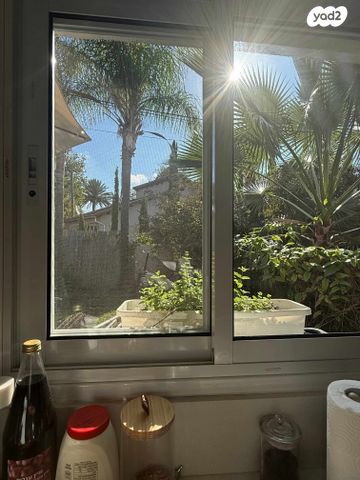 דירת גן, סמטת כינרת, מרכז הישוב, גני תקווה