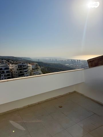 גג/ פנטהאוז, הרופא זלוצ'יסטי, אחוזה, חיפה