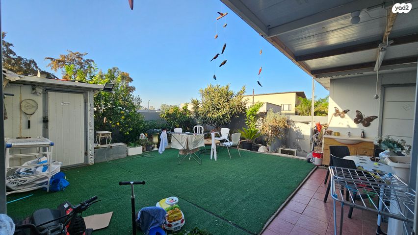 דירת גן, קרית מלאכי