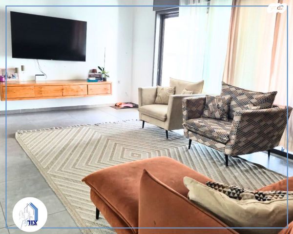 דירה, דרך בן גוריון 11, אבן גבירול, רחובות