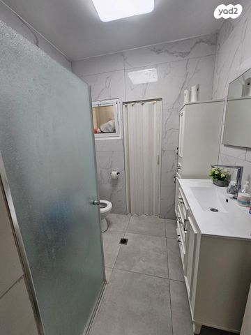 דירה, השקד 2, עין שרה, נהריה