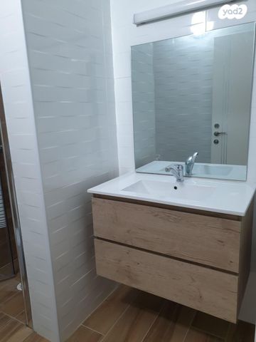 דירה, אופקים, גבעת עמוס, נשר