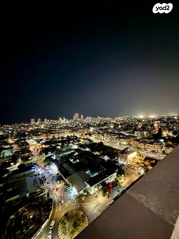 דירה, הרב ניסנבאום 37, אזור תעשיה, בת ים