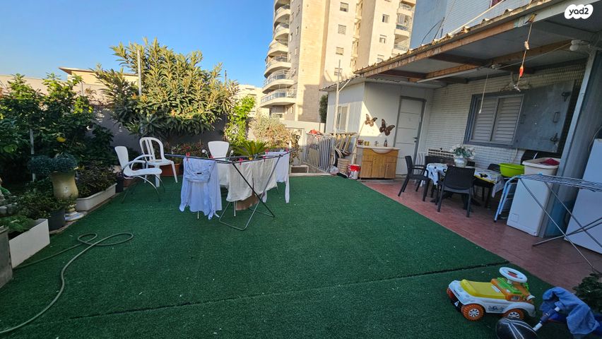 דירת גן, קרית מלאכי