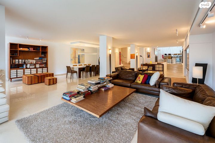 דירת גן, יהושע בן נון 2, הרצליה פיתוח, הרצליה