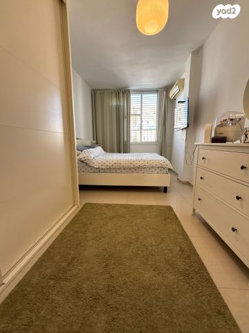 דירה, יחזקאל דנין, לב העיר, בת ים