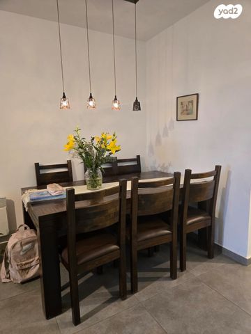 דירה, השקד, נופי החורש, מבשרת ציון