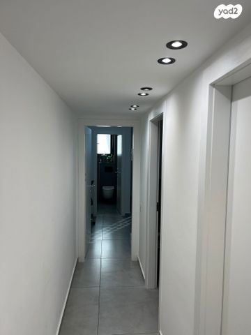 נווה שרון / שער העיר