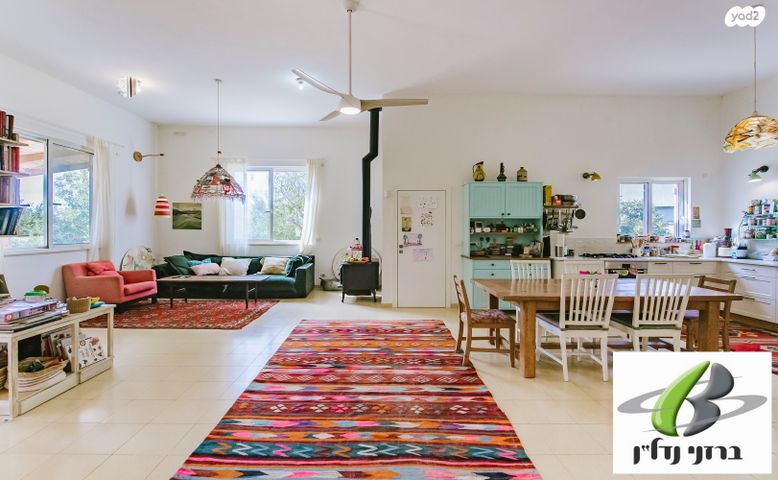 בית פרטי/ קוטג', שריגים