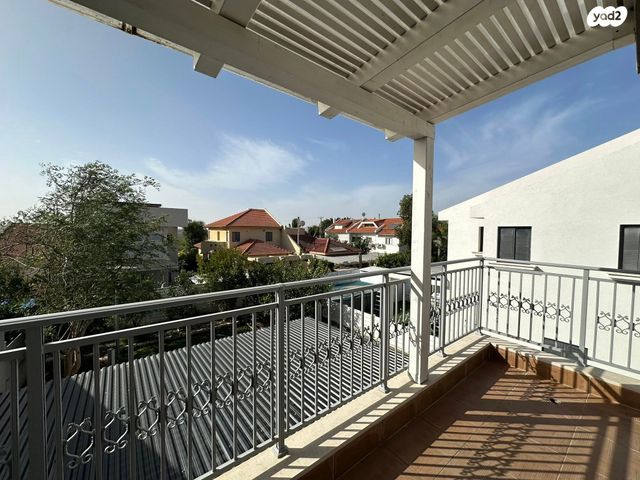 בית פרטי/ קוטג', גן יבנה