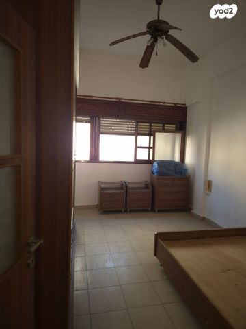 דירה, הנאמנים, שער פלמר, תחנת רכבת השמונה, חיפה