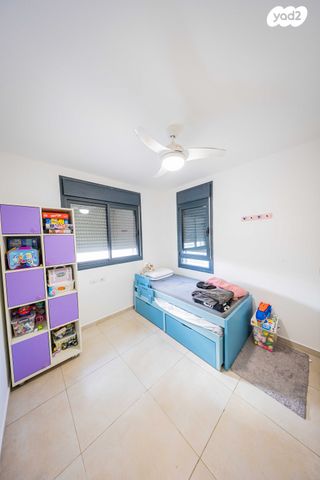 דירה, הרב אברהם שפירא, גבעת משקפיים, בית שמש