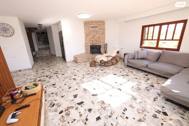 בית פרטי/ קוטג', דרך מיתר 13, שאר העיר, מיתר / כרמית