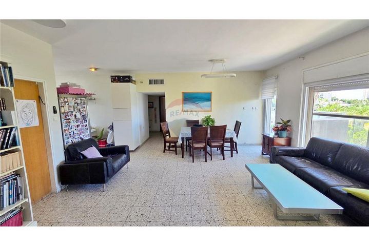 ישראל גלילי 14