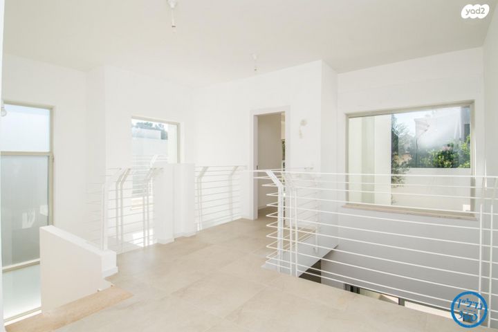 דו משפחתי, מושבה מרכז, זכרון יעקב