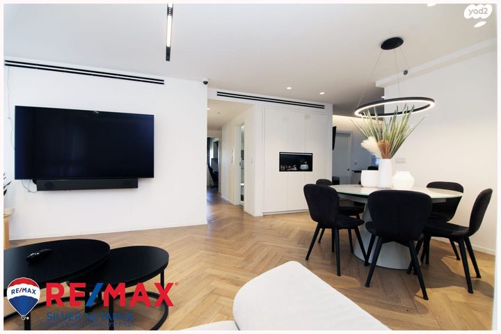 דירה, אלונים, קרית השרון, נתניה